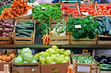 Jak skutecznie pozbyć się pestycydów z owoców i warzyw?